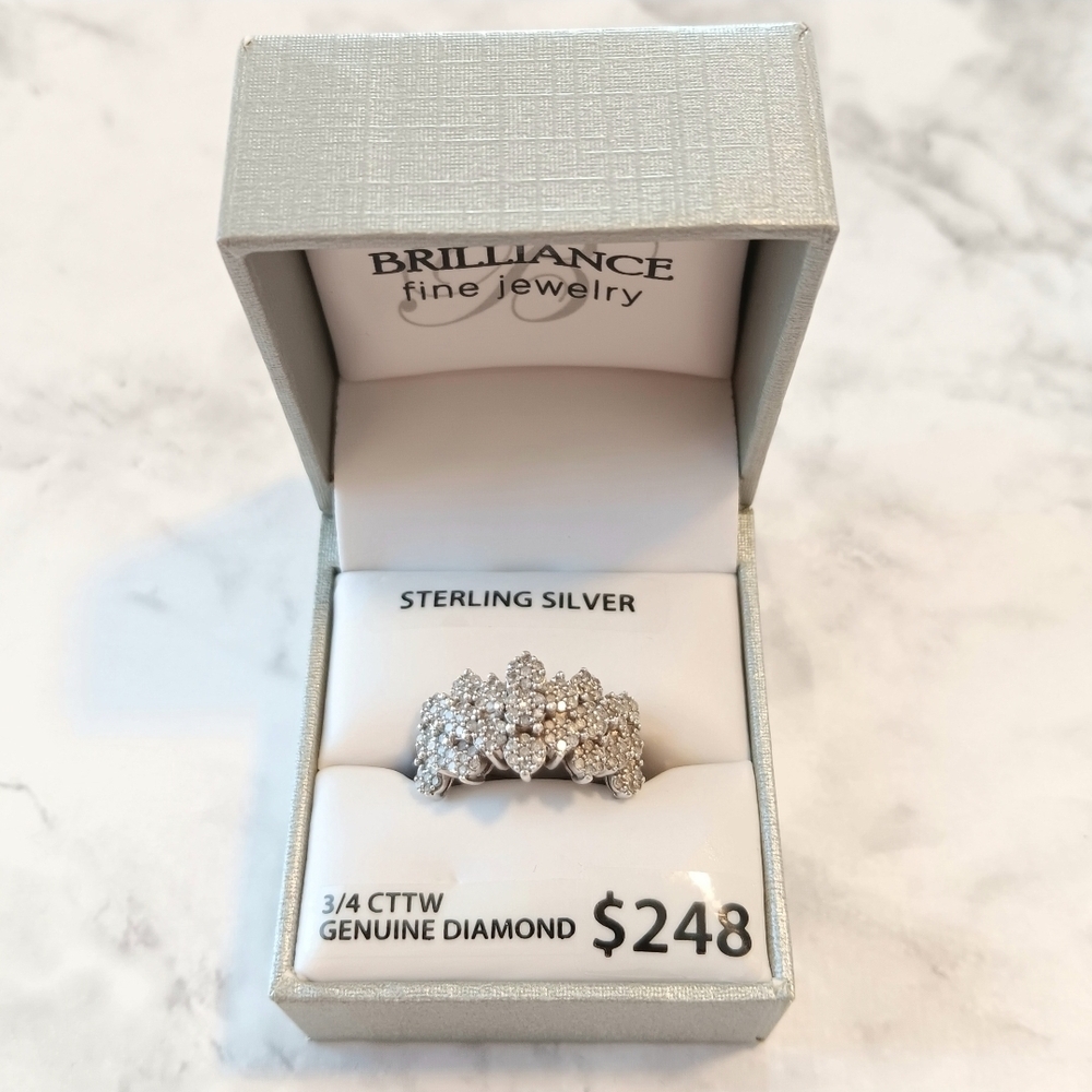 Exquisite 3/4 CTTW Genuine Diamond Ring - Sterling Silver - Size 7